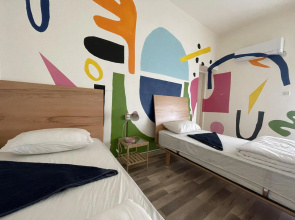 Battuta Hostel