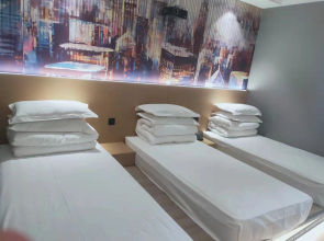 Tukelighthotel(榆林•绥德丨Tuke Light Hotel途客轻居酒店（石魂广场千狮桥店）)