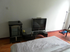 Mr. Chen's Self-Serve Family Inn