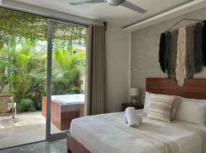 Dune Luxury Condos - Suite w Private Terrace