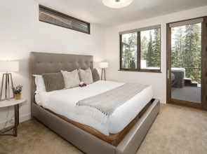 8 Alpine Bend 3 Bedroom Home by Moonlight Basin Lodging