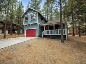 Bear Woods 3BR Retreat