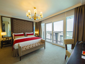 Отель Dukes The Palm Dubai