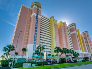 Bay Watch Resort - 1817 by RedAwning