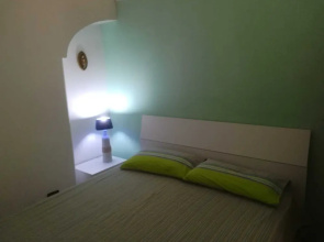 2 Rooms With Bathroom, Kitchen And Walk-in Closet With Independent Entrance
