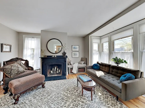 Adorable & Updated In The Heart Of Freeport 3 Bedroom Home