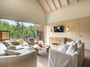 Cozy 2-br apt With Balcony in Portillo - Terrenas