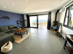 Wonderful house just above the Sea