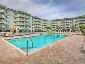 Summerhouse Villas Condo: Private Resort Beach!