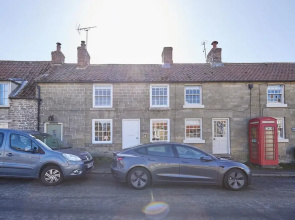 Host Stay Holmlea Cottage