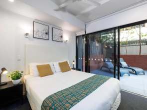 Astra Apartments Arena