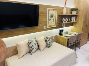 Mana & Makia Slin Muro Alto