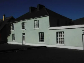 Paddy's Palace Dingle Peninsula