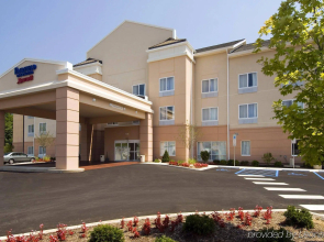 Fairfield Inn & Suites by Marriott State College