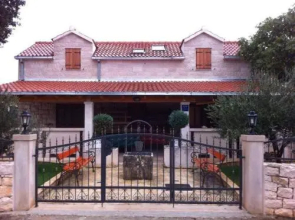 Holiday home Skrip with Sea View 279