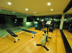 Отель Palmyra Patong Resort