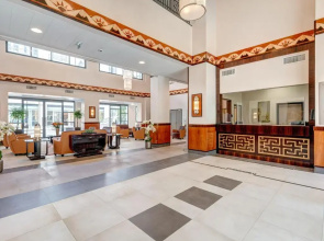 Quality Suites Val d'Europe Hotel