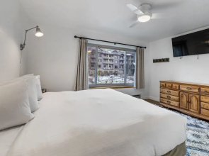 Luxury at Altitude â Base Camp 2 Bedroom 2 Condo by RedAwning