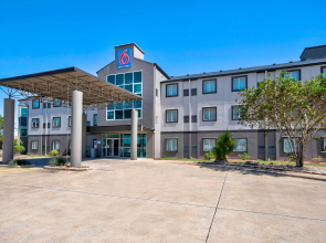 Motel 6 Harlingen, TX