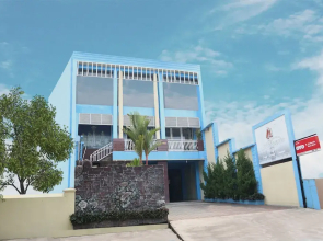 M Authentic Kost Man by OYO Rooms