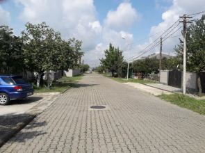 Bekas House