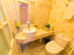 Zhigao Yue Shu Jin Li Guest House