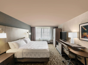 Holiday Inn Newark International Airport by IHG