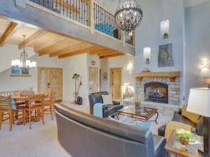 Beautiful Lake Arrowhead Cabin w/ EV Charger