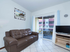 202E - Apartamento 2 quartos com Vista ao Mar, para até 5 pessoas à 70 mts da Praia em Bombas - Bombinhas SC