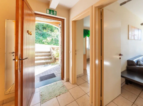 Forest-edge Hideaway, Bouillon