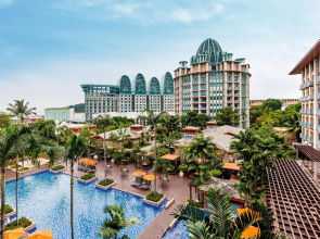 Resorts World Sentosa - Hotel Ora