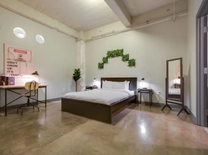 3 Bedroom Unit in Downtown Dallas with Pool & Gym
