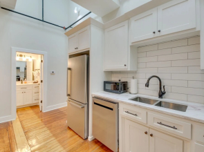 Spacious Downtown Hot Springs Vacation Rental!