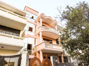OYO 70358 Aarav Guest house