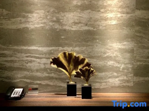 Victoria Harbour Joy Hotel