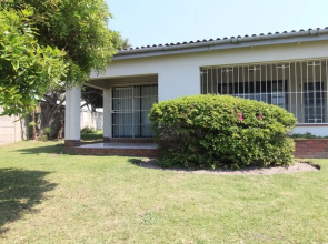 2 Colin Street