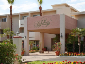 WorldMark Palm Springs - Plaza Resort and Spa