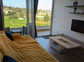 Luxurious 2 bedroom apartment with country view