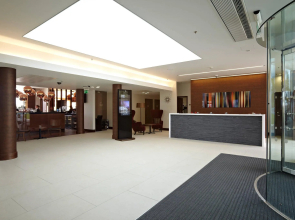 Lingfield Park Marriott Hotel & Country Club