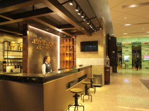 James Joyce Coffetel·Xinzhou Heping Road