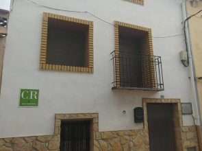 Casa Rural Sarrion TERUEL casa completa con cocina