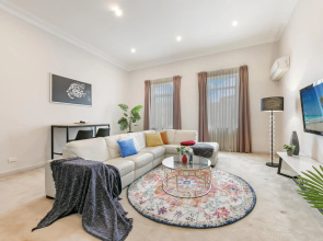 Kozyguru Leichhardt Cozy Holiday 3 Bed Home + Free Parking-Nle367