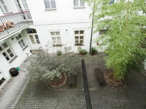 Beautiful Apartment Near Charles Bridge