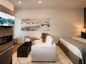 230 Lakelodge 1 Bedroom Condo by Moonlight Basin Lodging
