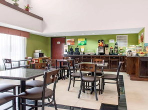 Quality Inn & Suites Anderson I-69