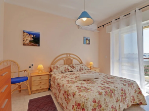 Albufeira Concept With Pool by Homing