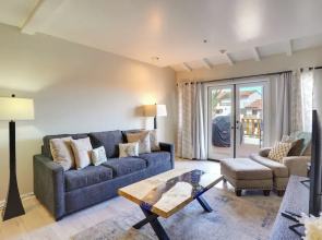 Gorgeous Catalina Island Condo With Golf Cart!