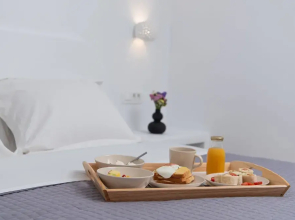 Golden View Jacuzzi Suites