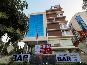 Capital O 26201 Hotel Jagrati Lords Inn