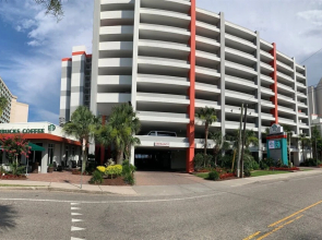 Escape to Grand Cayman Resort 415